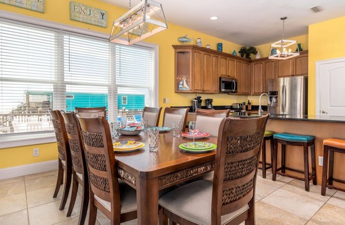 Dauphin Island House | Livin the Dream - Beachfront, 6/6, POOL, Pet Friendly, Sleeps 15