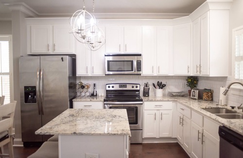 Lake Charles House | located in the downtown Lake Charles! 5 min drive to the civic center