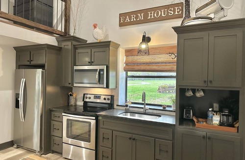 Lockesburg House | Lockesburg Loft 1 bed 1 bath
