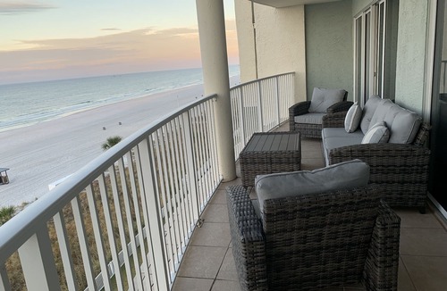 Long Beach Condo | Long Beach August 18, 2025-April 2026 SEE DESCRIPTION PRIOR TO BOOKING