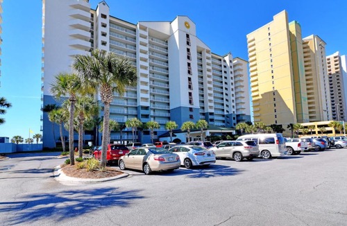 Long Beach Apartment | Long Beach Resort by Resort Collection