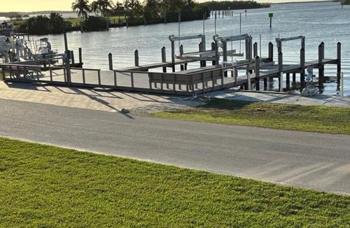 Everglades City House | Lostman's Lodge - Everglade City, Sunset View Pool & Hot Tub