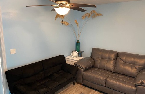 Carrabelle Apartment | Lou's Place @ COLE'S LODGE