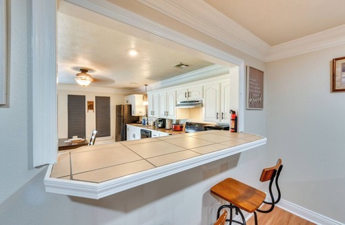 Lacassine House | Louisiana Group Retreat! Dual Units Near Hunting