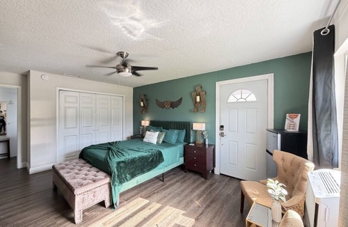 Orlando House | Love Nest Studio nearby highways and Airport