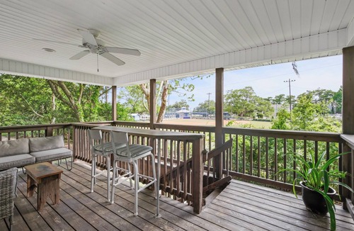 Mandeville House | Lovely 1-bedroom house in charming Old Mandeville close to the lakefront!