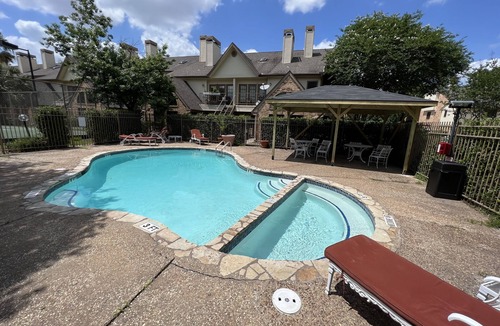 Astrodome Condo | Lovely 2-Bedroom Condo w/garage, pool & tennis court