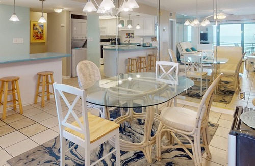 Silver Sands Beach Condo | Lovely Condo for Six on Beach with Community Pool - Snowbirds Welcome