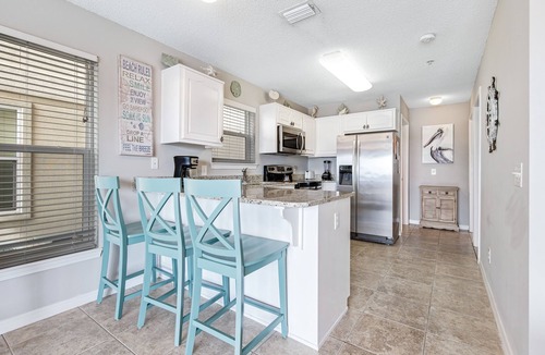 Navarre Beach Condo | Lovely condo with shared pool, washer/dryer, high-speed WiFi, and central AC