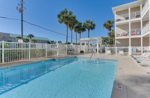 Crystal Beach Apartment | Lovely Destin Condo with Pool Access Walk to Beach!