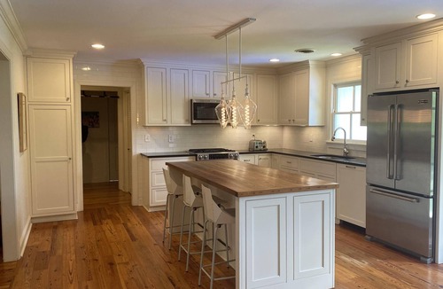 Oxford House | Lovely home 1.7 miles from Grove and Stadium