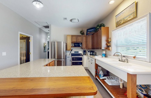 Mexico Beach House | Lovely home close to beach with patio, central AC, full kitchen, & washer/dryer