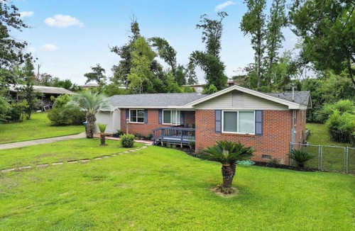 Marianna House | Lovely Lime - Updated - Near Hospital and College