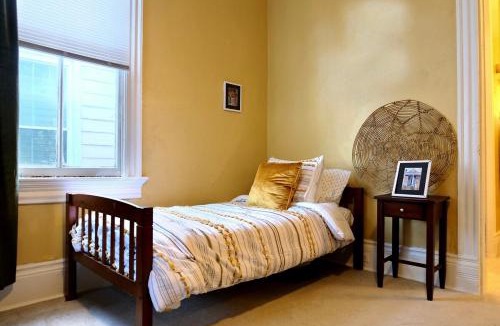 Mid-City Apartment | Lovely Mid-City 2-Bedroom