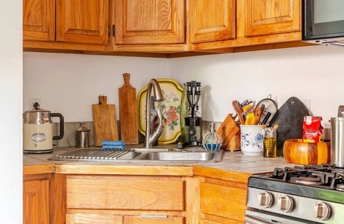 Faubourg Marigny Apartment | Lovely place near everything New Orleans
