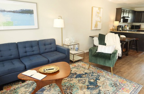 Lake Charles House | Lux 2 Bedroom 2.5 Bath/511A
