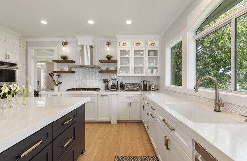 Montgomery House | Lux 5 BR Lakefront | Hot Tub | Firepit | Gameroom | Fireplace | Private Boat Dock