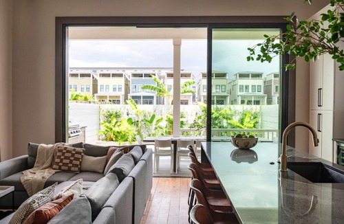 Faubourg Lafayette House | Luxe 7 bedroom Heated Pool and Spa Stay Heirloom