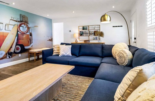 Willoughby Acres House | Luxe Beach Escape |Heated Pool|Outdoor Bar|Games