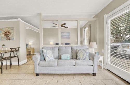 Lynn Haven House | Luxe Guest Suite Near The Emerald Coast of PCB
