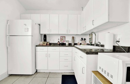 Lynn Haven Apartment | Luxe Pool Casita w Saltwater Pool 25 Min to PCB