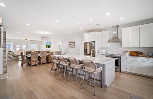 Dauphin Island House | Luxurious 5/5 Waterfront Beach House on Dauphin Island's Sound Side featuring a