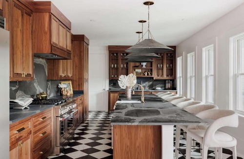 Lower Garden District House | Luxurious 9BR Inn Heated Pool & Spa