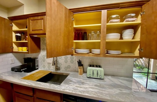 Texas Medical Center Condo | Luxurious Condo Close to Houston's Best Attractions!