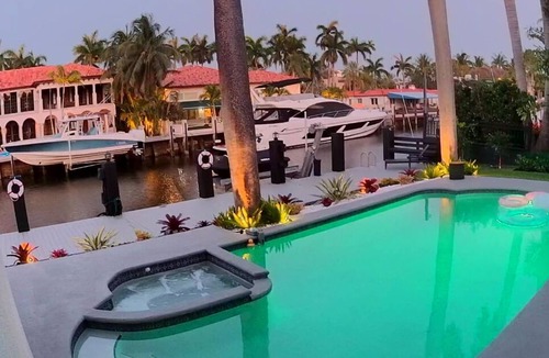 Las Olas Isles House | Luxurious Waterfront Home in Ft. Lauderdale w/100-Foot Dock on the Intracoastal!