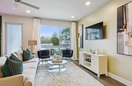 Bywater Condo | Luxury 2 Bedroom Condo in Bywater New Orleans