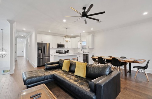 Mid-City District House | Luxury 2 Bedroom Home Under the Oaks