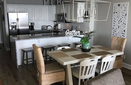 West Panama City Beach Condo | LUXURY 20TH FLOOR BEACHFRONT CONDO/HUGE BALCONY/BEACH SVC/SNOWBIRDS 40% DEC DISC