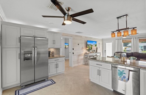 Fort Lauderdale House | Luxury 3-bedroom private waterfront home near Fort Lauderdale with WiFi, AC