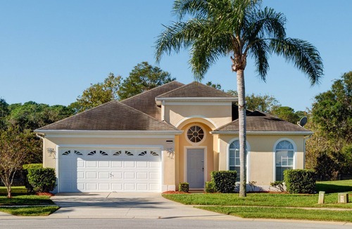 Windsor Palms Villa | Luxury 4 BR/3 BA Villa, SW facing pool/spa, conservation view, movie room