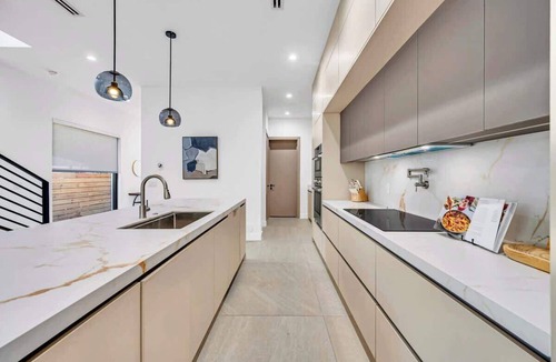 Beverly Heights House | Luxury 6BR Las Olas Family Retreat w/Heated Pool