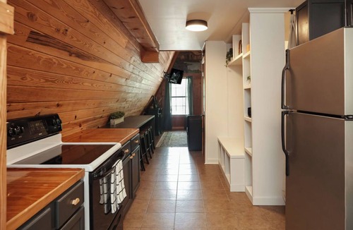 Natchez Cabin | Luxury A-frame Retreat on Private Lake with Firepit! Family Gathering & Relaxing