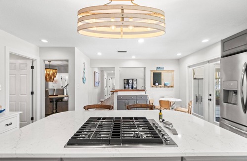 Mary Esther House | Luxury Bayfront Getaway | Private Pool, Pet Friendly, Boat Access | Sleeps 13