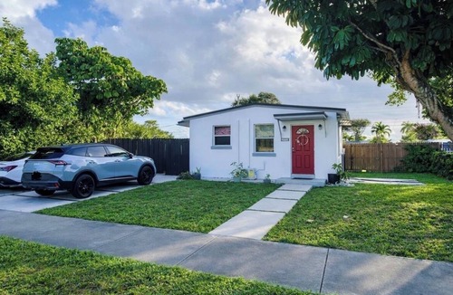 West Park Apartment | Luxury Beach Stay Near Hollywood & Miami Hotspots