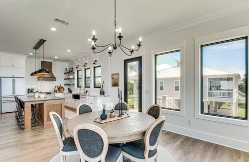 Ocean Springs House | Luxury Beachfront Living! Epic Ocean Springs Home