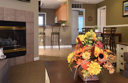 Cadillac Condo | Luxury condo on all-sports Lake Cadillac, Michigan