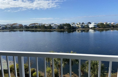 Sunnyside Condo | Luxury Condo With Beautiful Views