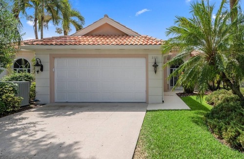 RiverWalk House | Luxury Gated 3BR Retreat w/Custom Pool, Best Lake Views, Town Center Amenities
