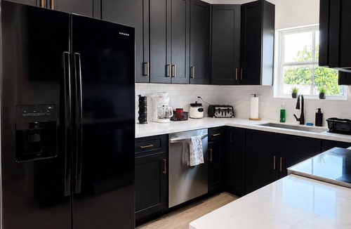 Northeast Houston House | Luxury Gated Townhome, 10 Minutes from Downtown Houston + Free Parking & Wifi