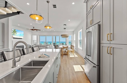 Gulf Trace House | Luxury Grayton Beach House ON THE SAND in 30a! Private Beach, Porch, Balcony.