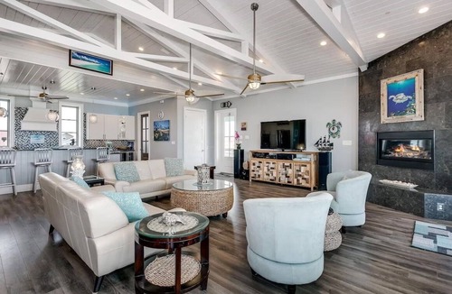 Villa Segunda House | Luxury Gulf-View Retreat with Private Pool and Hot Tub!