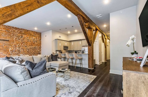 Arts/Warehouse District Condo | 🎷Luxury Historic Downtown Location LG Private Balcony | The Armstrong 🎷