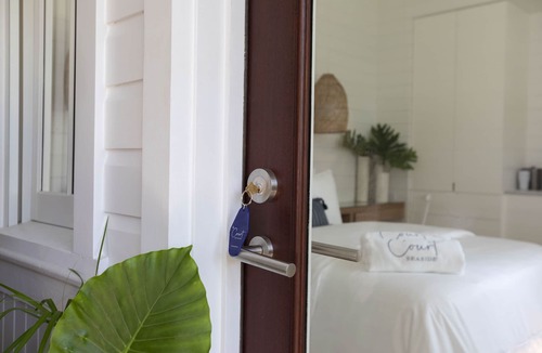 Seaside Hotel | Luxury in Seaside! Just Steps to Beach, Downtown, & Very Private + 2 Bikes