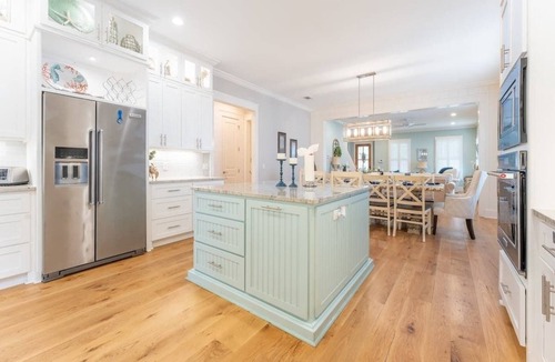 King City House | Luxury Labor Day Getaway for Large Groups! Private Pool, Walk to Pier, Sleeps 16
