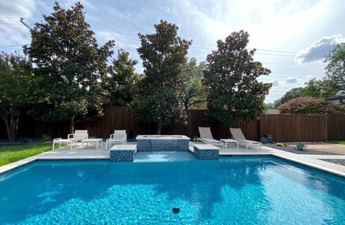 Northwest Dallas House | Luxury Modern Home with Pool near Galleria