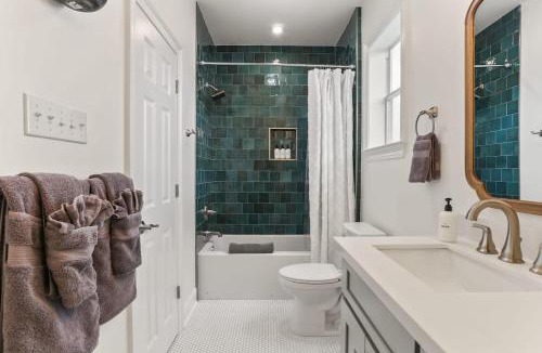 Mid-City House | Luxury New 3BD Home with Parking and Private Yard